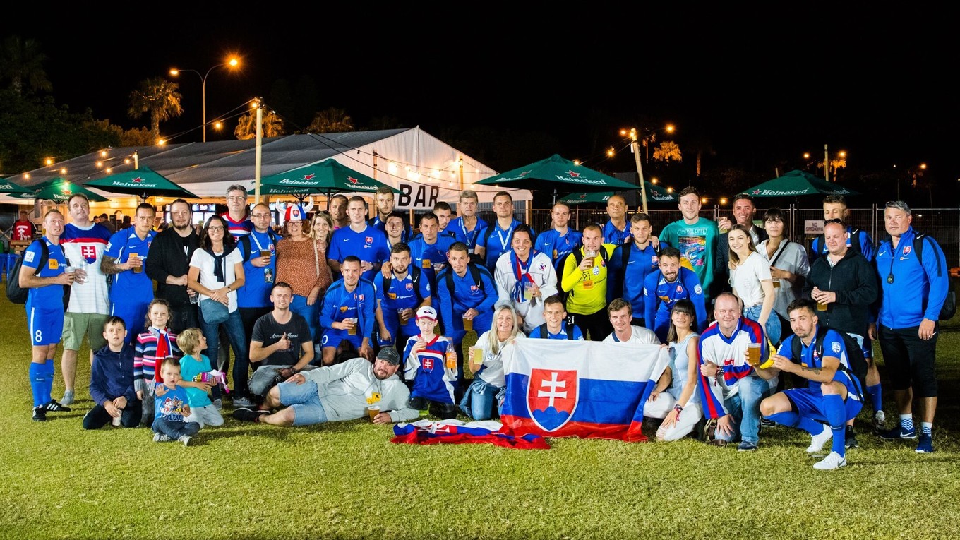 Slovenskí reprezentanti v malom futbale mali aj priamo v Austrálii podporu fanúšikov.