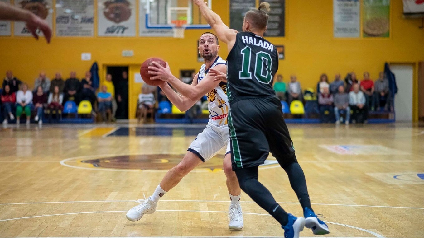 Stanislav Baldovský (vľavo) sa koronavírusu neobáva.