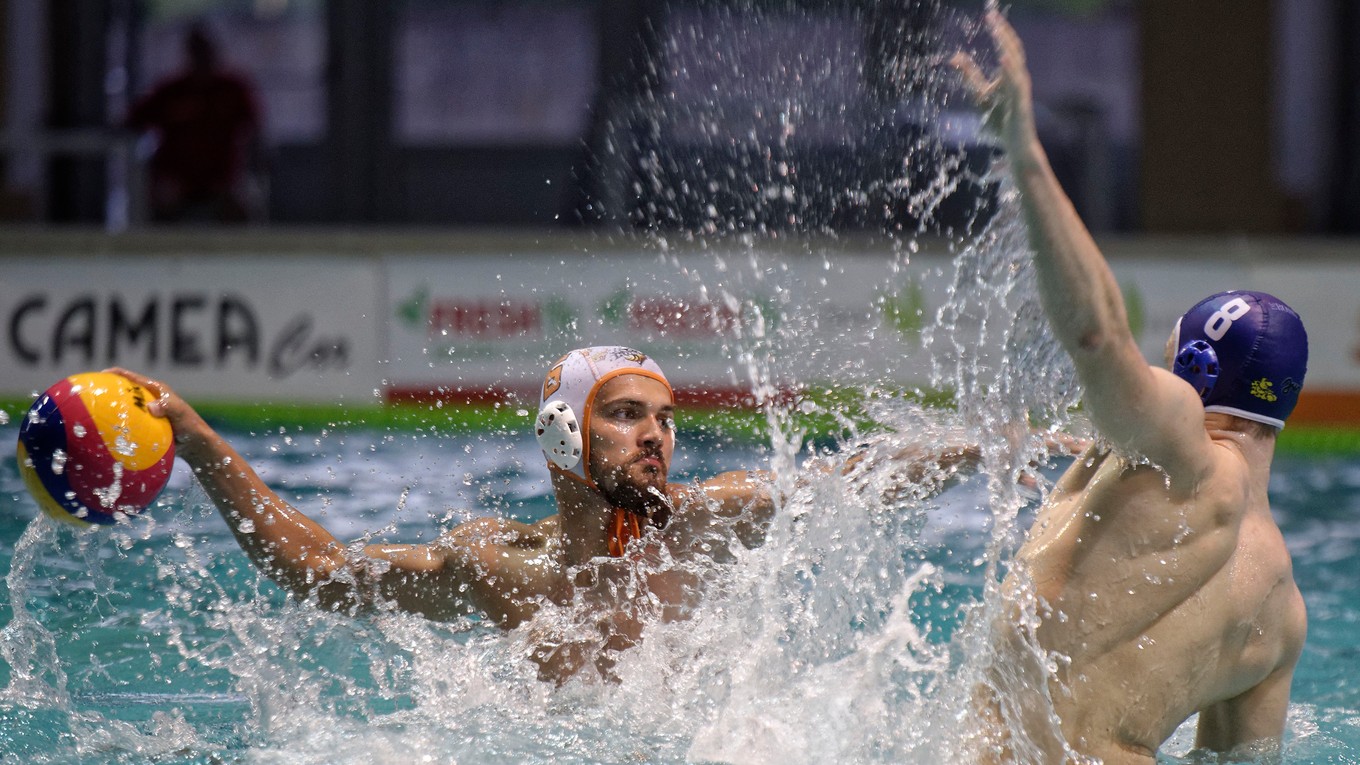 Samuel Baran (vľavo) strelil v základnej časti 23 gólov.