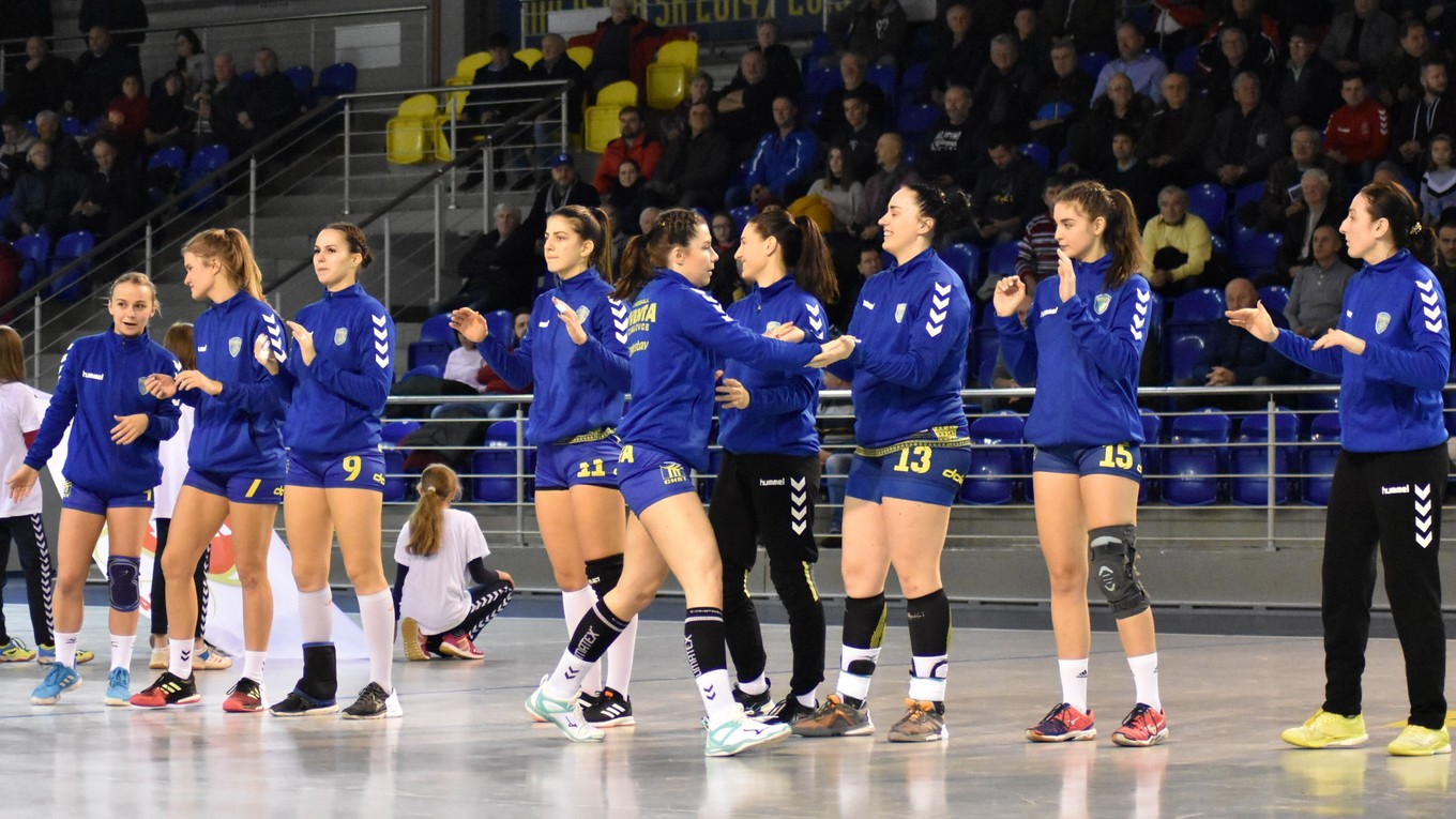 Aj michalovské hádzanárky už majú po sezóne. Zväz súťaže predčasne ukončil.