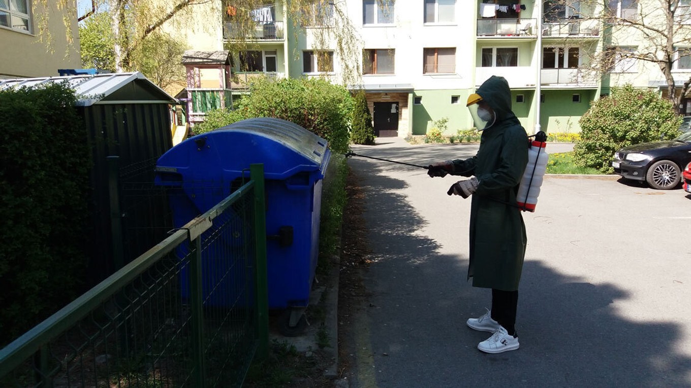 Matúš Vojtko pri práci.