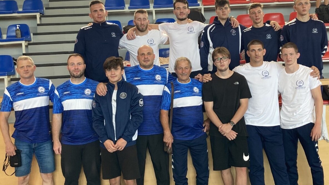 Zápasníci ZK Košice 1904 na majstrovstvách Slovenska v Snine.