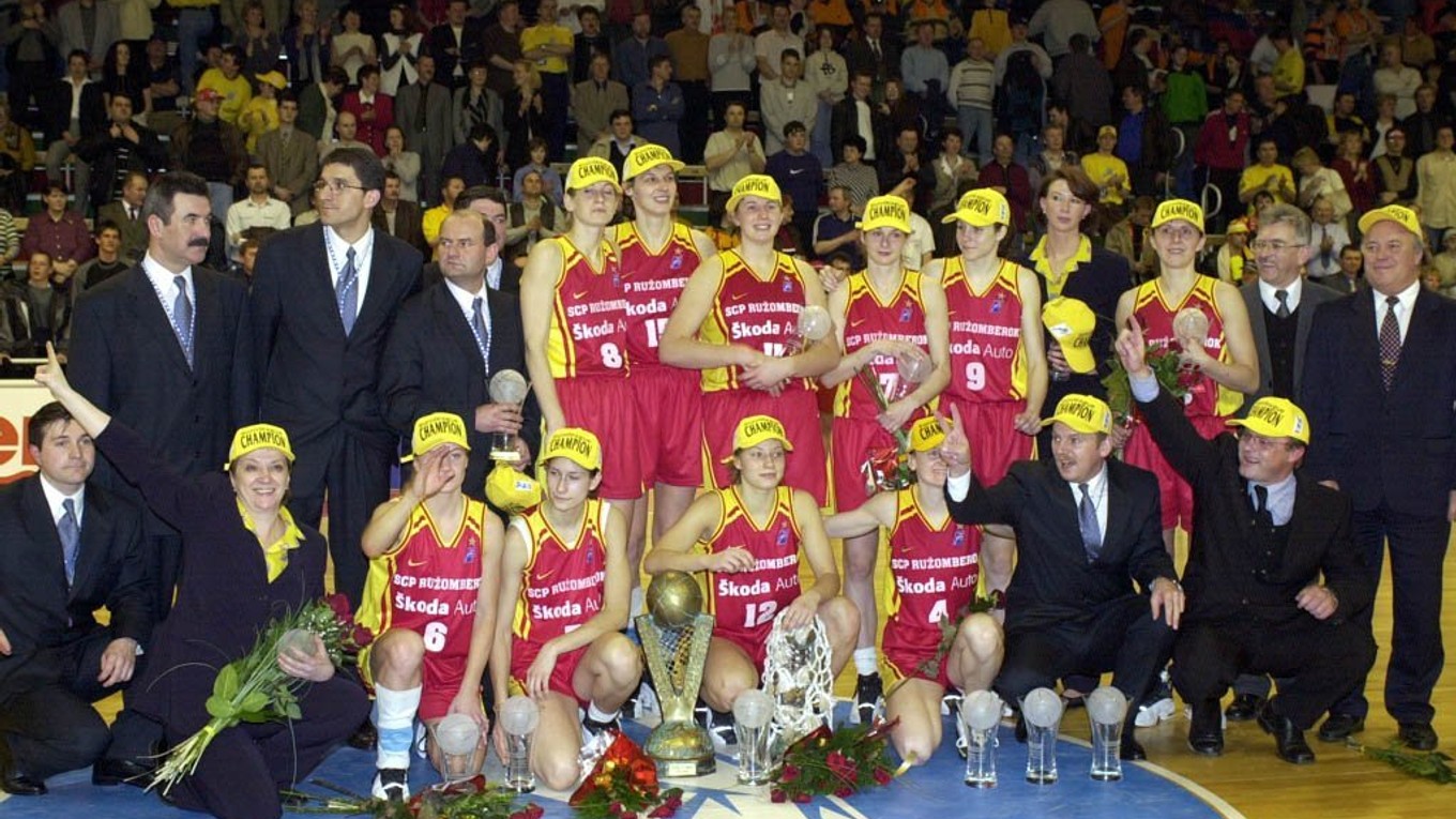 Basketbalistky Ružomberka pred dvadsiatimi rokmi obhájili titul v Európskej lige na domácej pôde.