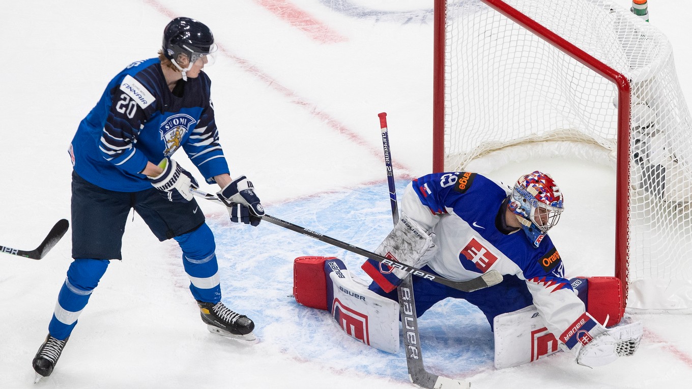Zostrih zápasu Slovensko - Fínsko na MS v hokeji do 20 rokov 2021.