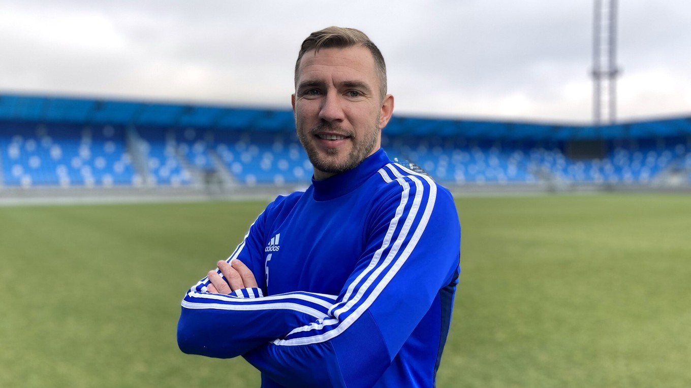 Erik Jendrišek po podpise zmluvy v FC Nitra.