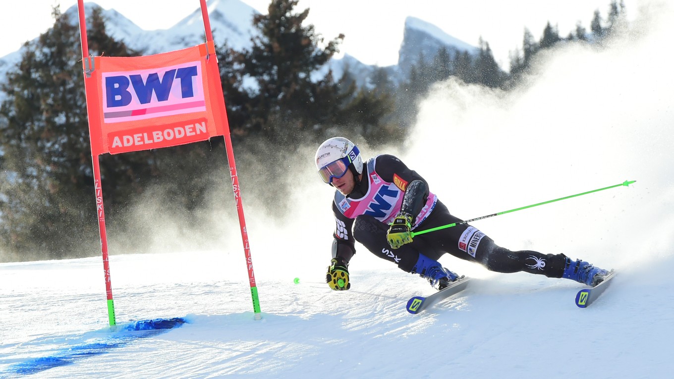 Adam Žampa počas obrovského slalomu mužov v rámci Svetového pohára vo švajčiarskom Adelbodene.