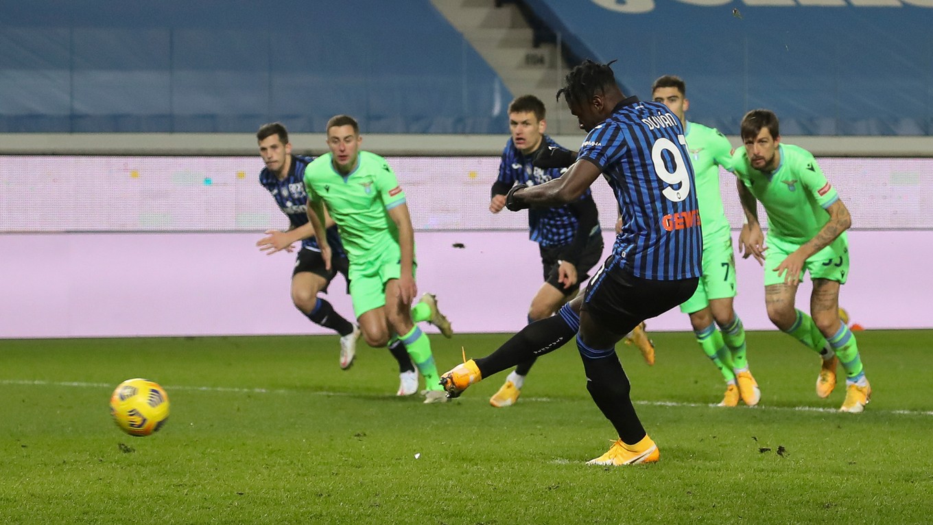 Momentka zo zápasu Atalanta Bergamo - Lazio Rím.