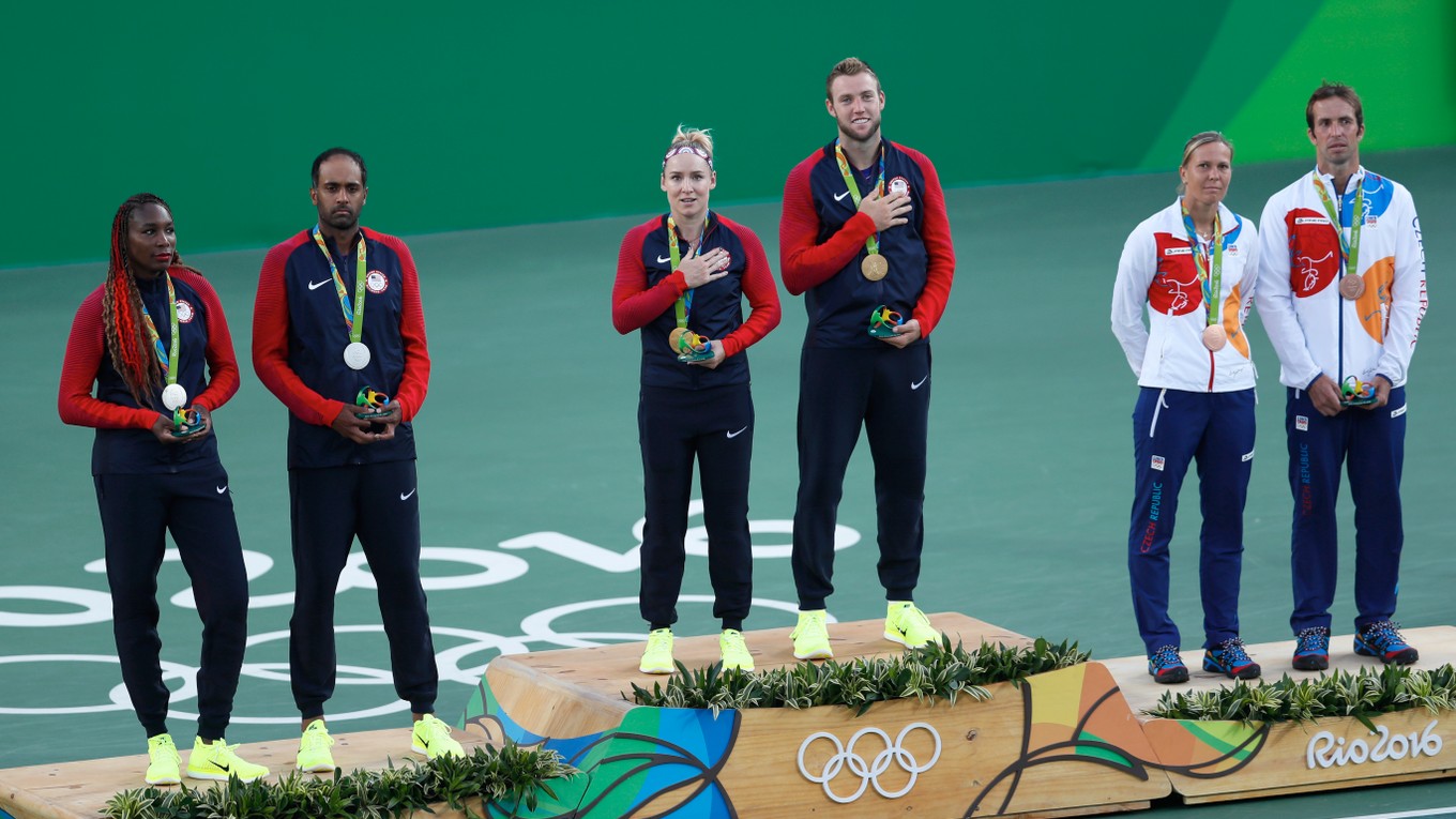 Medailisti zo súťaže zmiešaných dvojíc v tenise na olympijských hrách v Rio 2016.