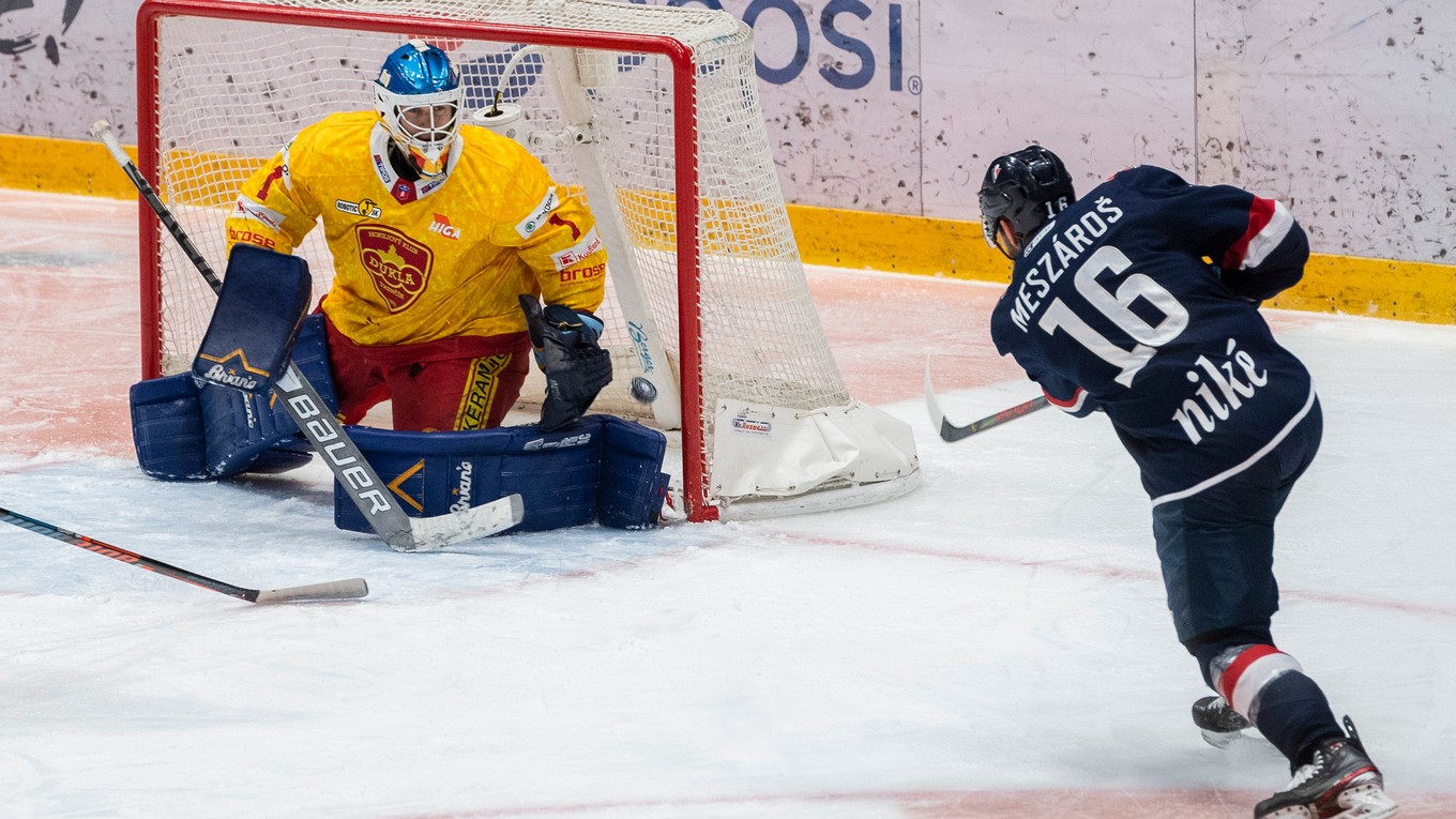 Andrej Meszároš v zápase Slovan Bratislava - Dukla Trenčín, Tipos extraliga.