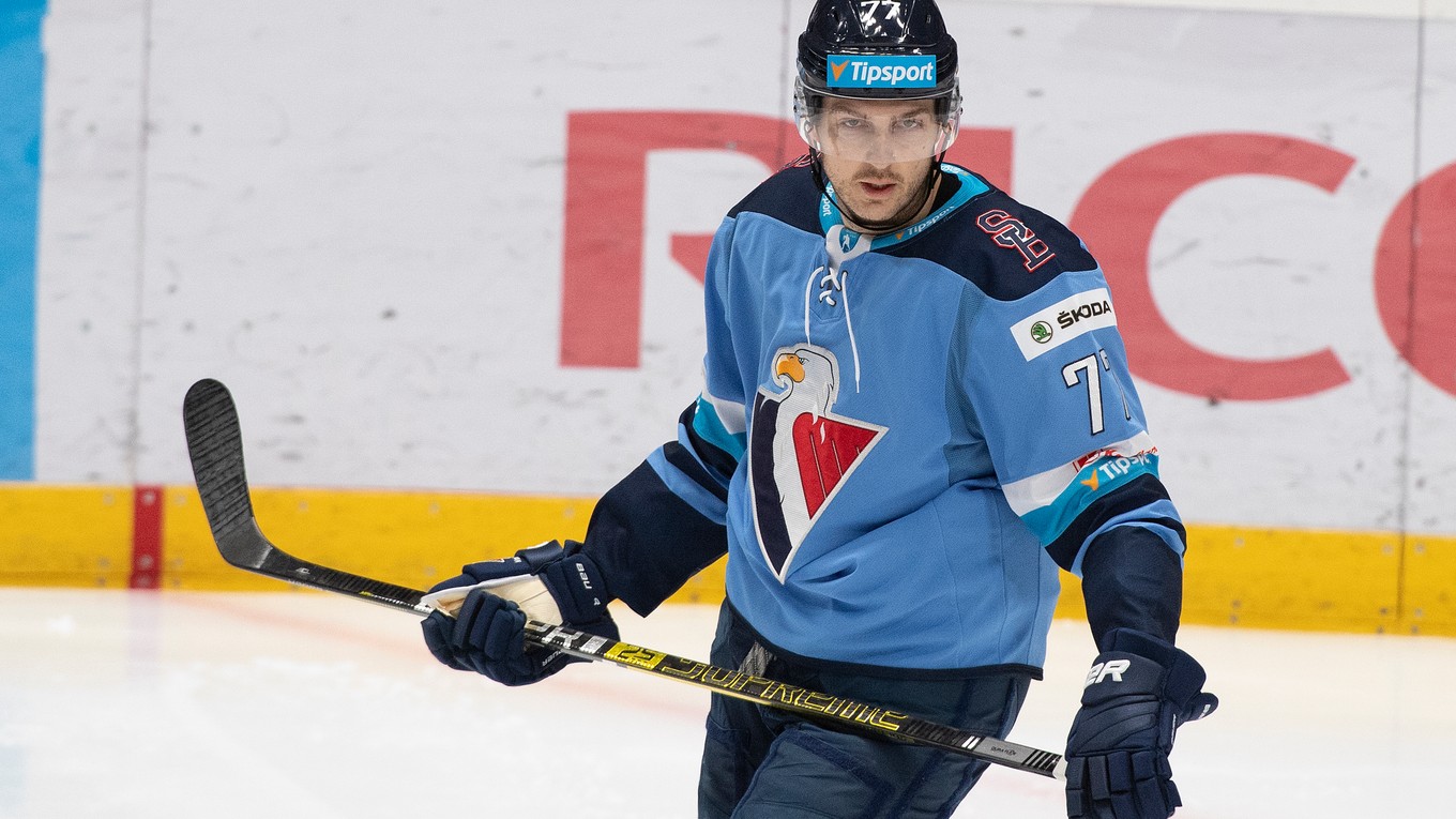 Brett Carson v drese HC Slovan Bratislava.