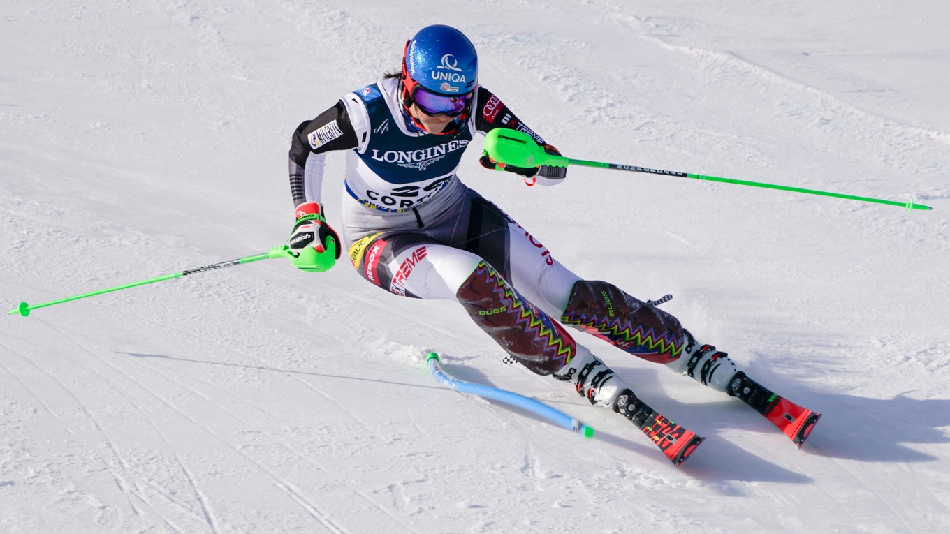 Petra Vlhová počas alpskej kombinácie MS v zjazdovom lyžovaní 2021.