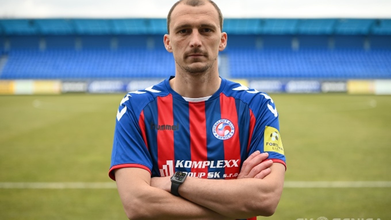Marin Ljubičič v drese FK Senica.