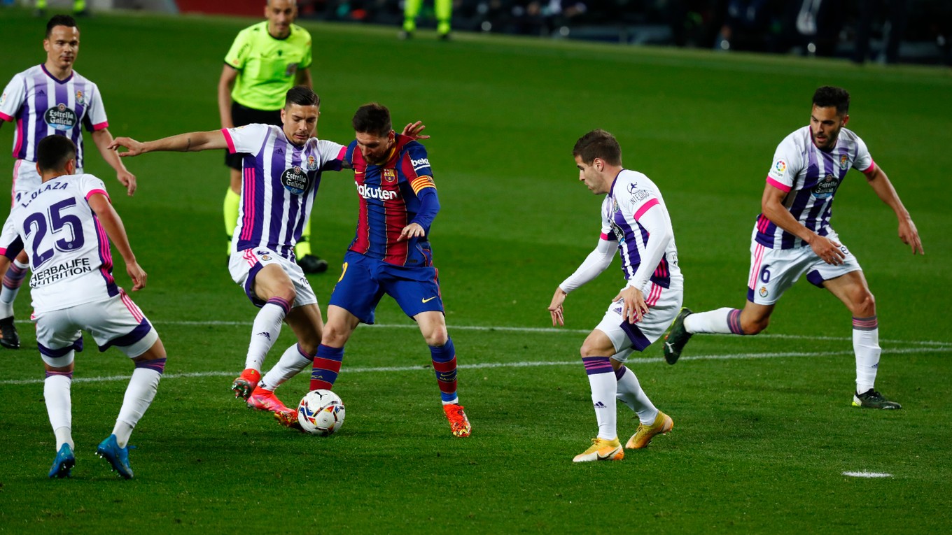 Argentínsky futbalista Lionel Messi v zápase proti Valladolidu.