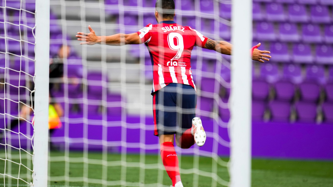 Luis Suárez (Atlético Madrid) sa teší z gólu.