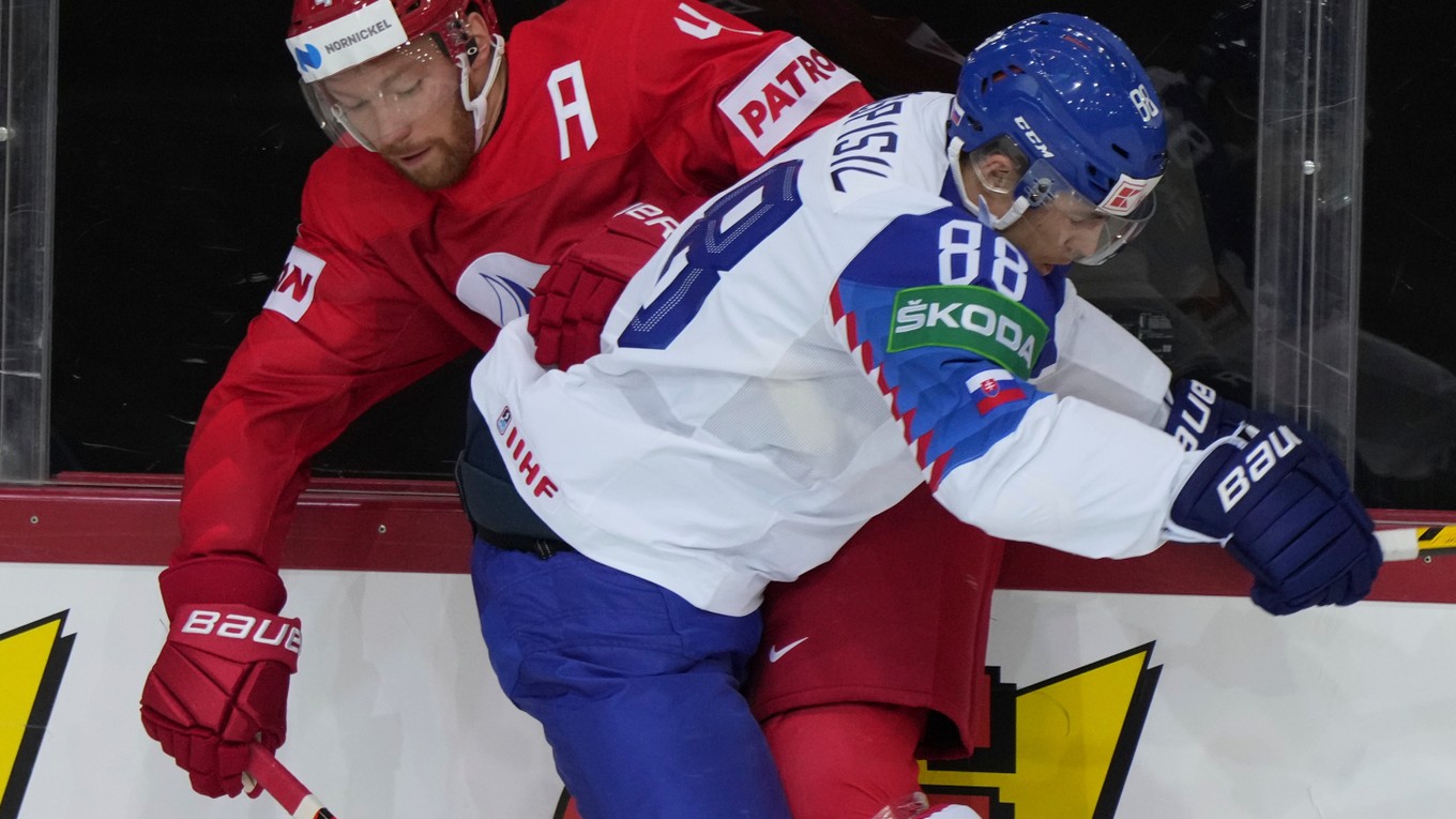 Kristián Pospíšil v zápase proti Rusku na MS v hokeji 2021.