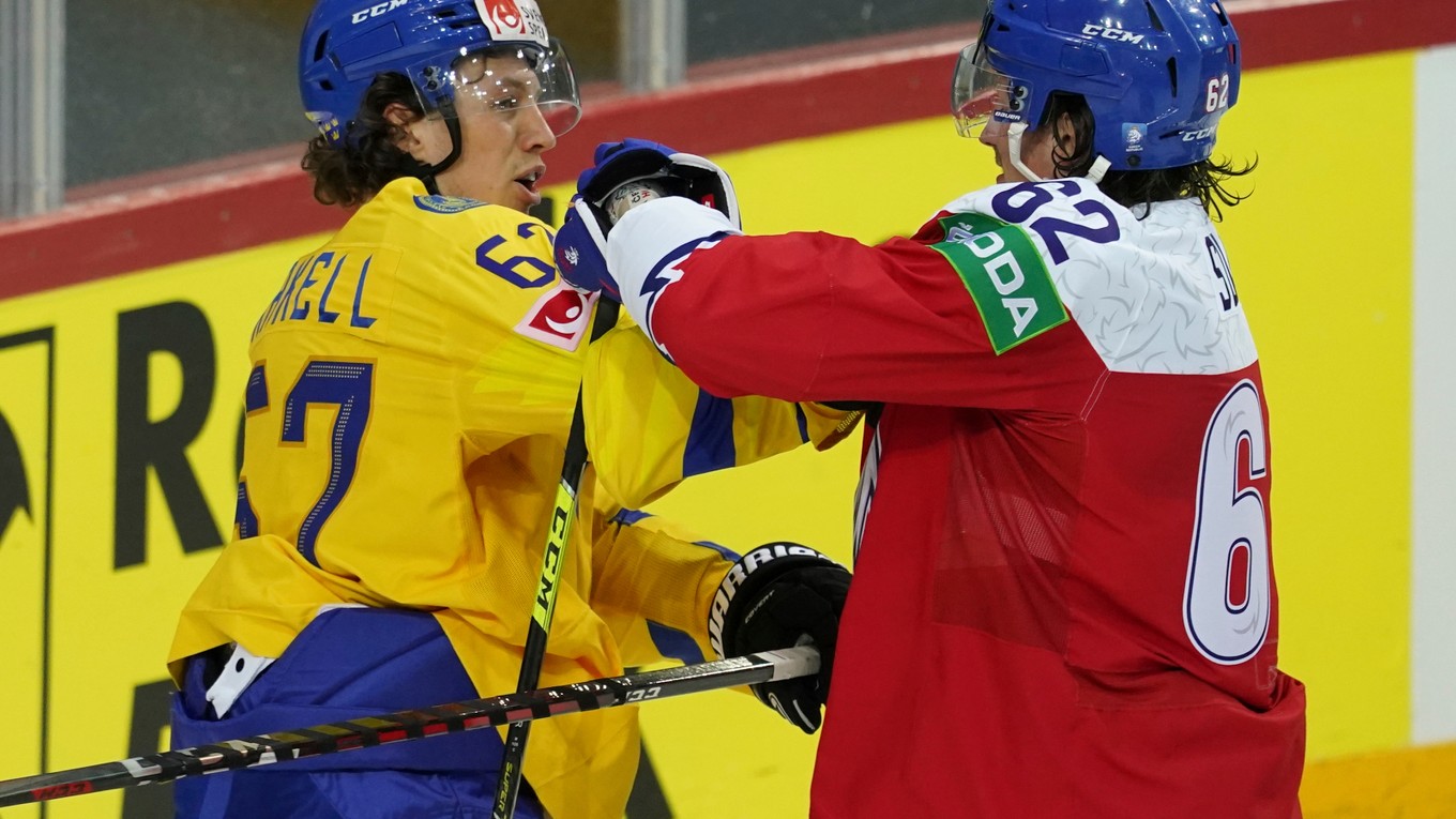 Momentka zo zápasu Švédsko - Česko na MS v hokeji 2021. 