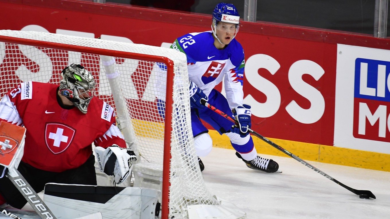 Samuel Kňažko v zápase Slovensko - Švajčiarsko na MS v hokeji 2021.