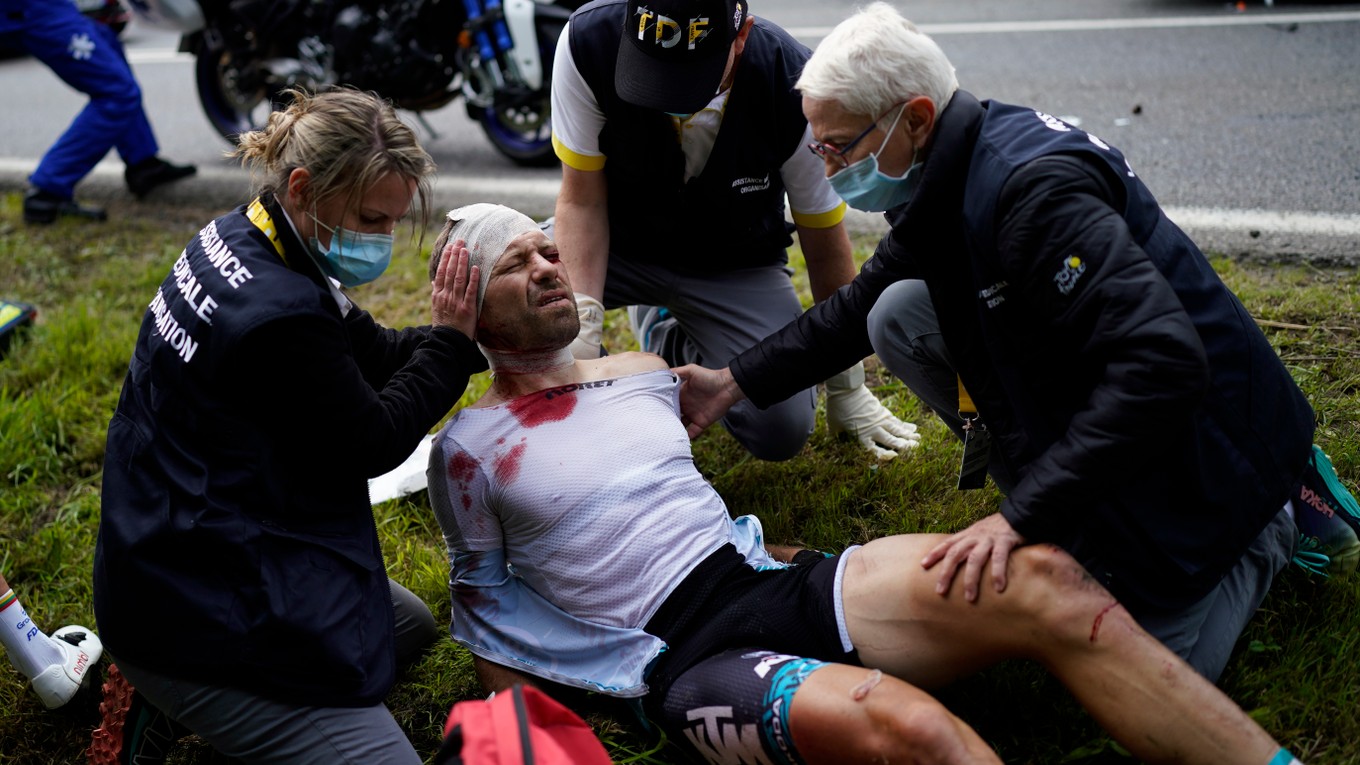 Cyril Lemoire pre vážne zranenia na Tour skončil už v prvej etape.