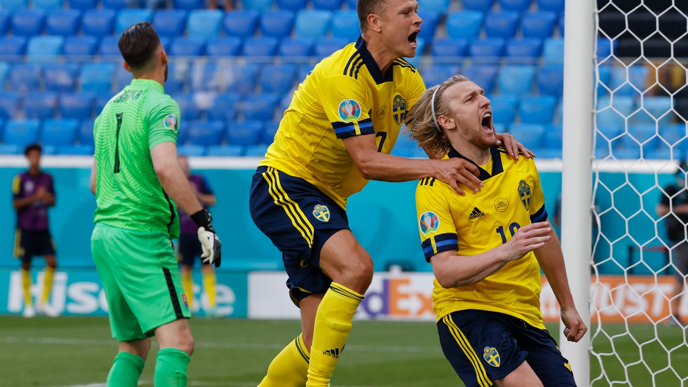 Najlepší švédsky strelec Emil Forsberg (vpravo) sa gólovo presadil aj proti Slovensku.