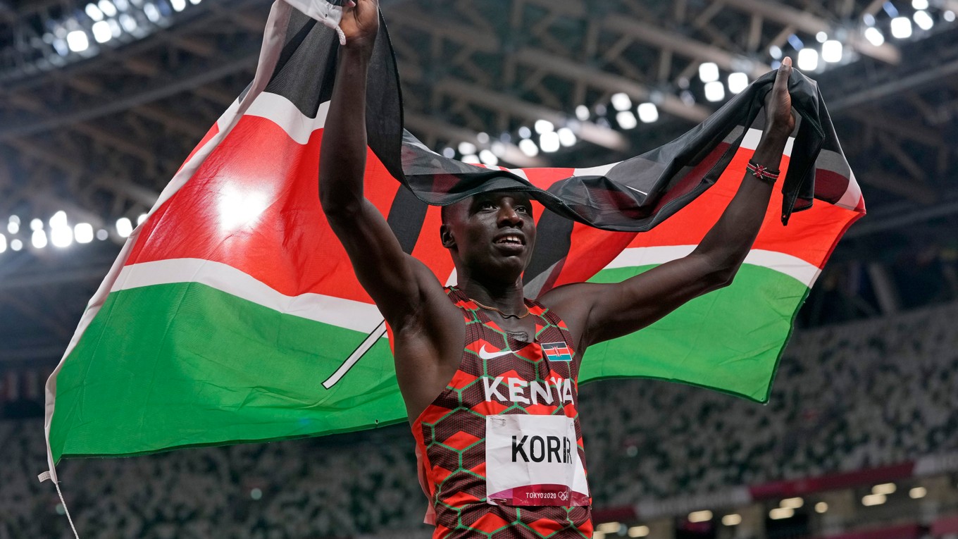 Kenský bežec Emmanuel Korir získal zlato na OH v Tokiu 2020.
