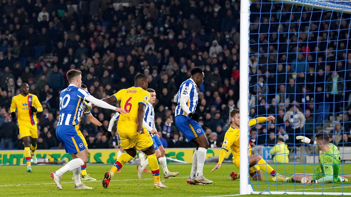 Momentka zo zápasu Brighton & Hove Albion vs. Crystal Palace.