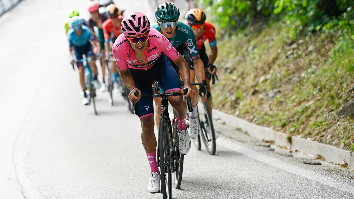 Celkové poradie Giro d'Italia 2022 vedie Richard Carapaz.