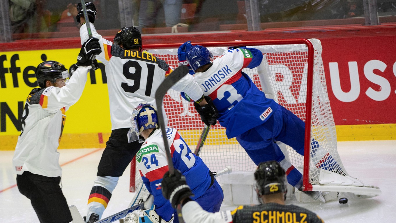 Slovensko - Nemecko: Slovenskí hokejisti prehrali 1:2 na MS v hokeji 2022.