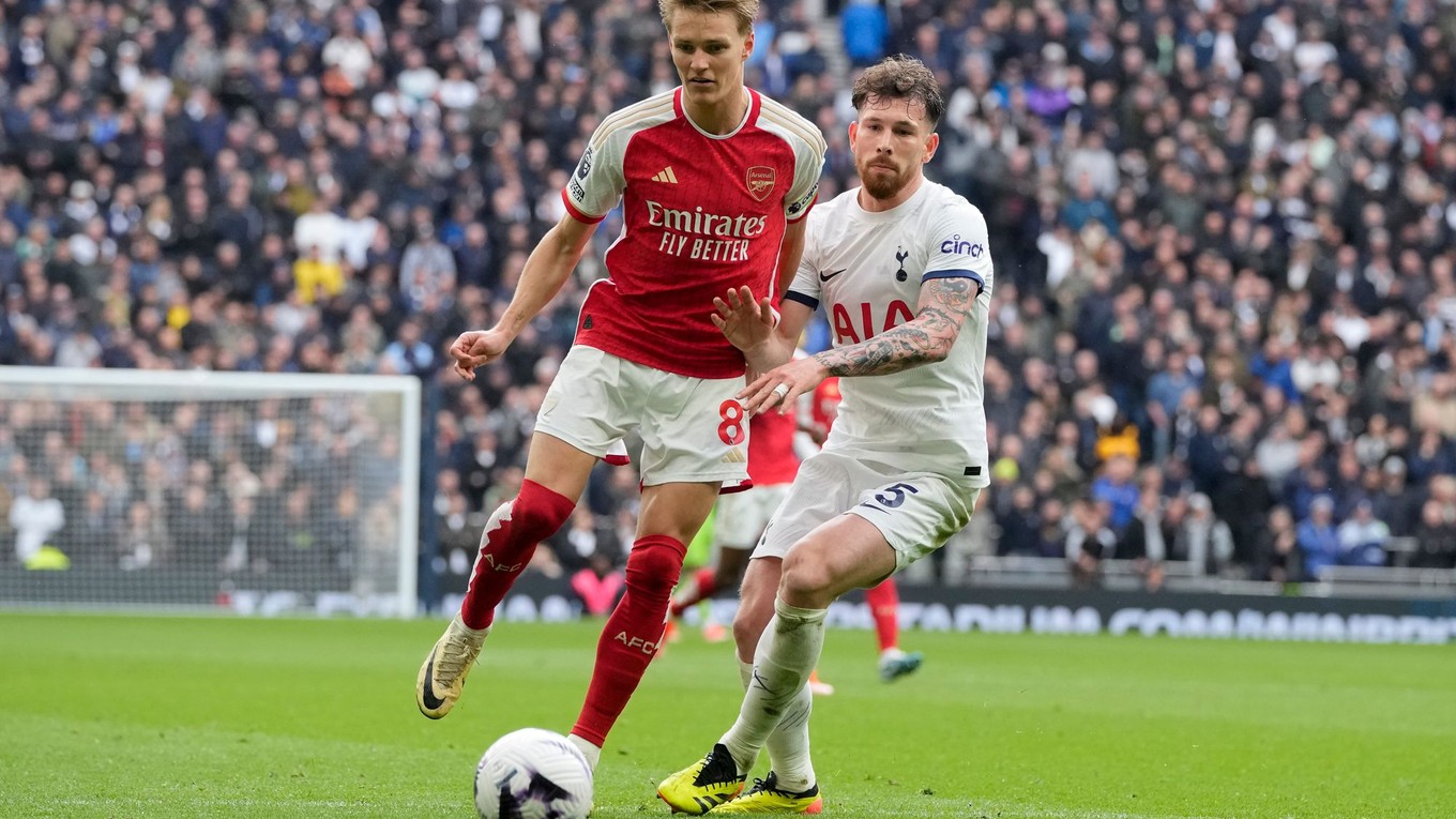 Martin Ödegaard a Pierre-Emile Höjbjerg. 