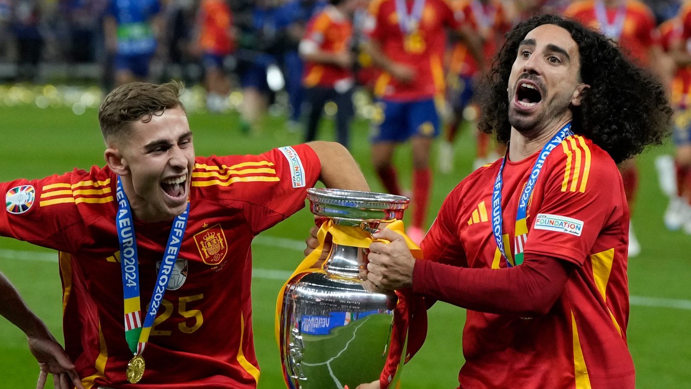 Fermin Lopez (vľavo) vlani vyhral majstrovstvá Európy i olympiádu. 