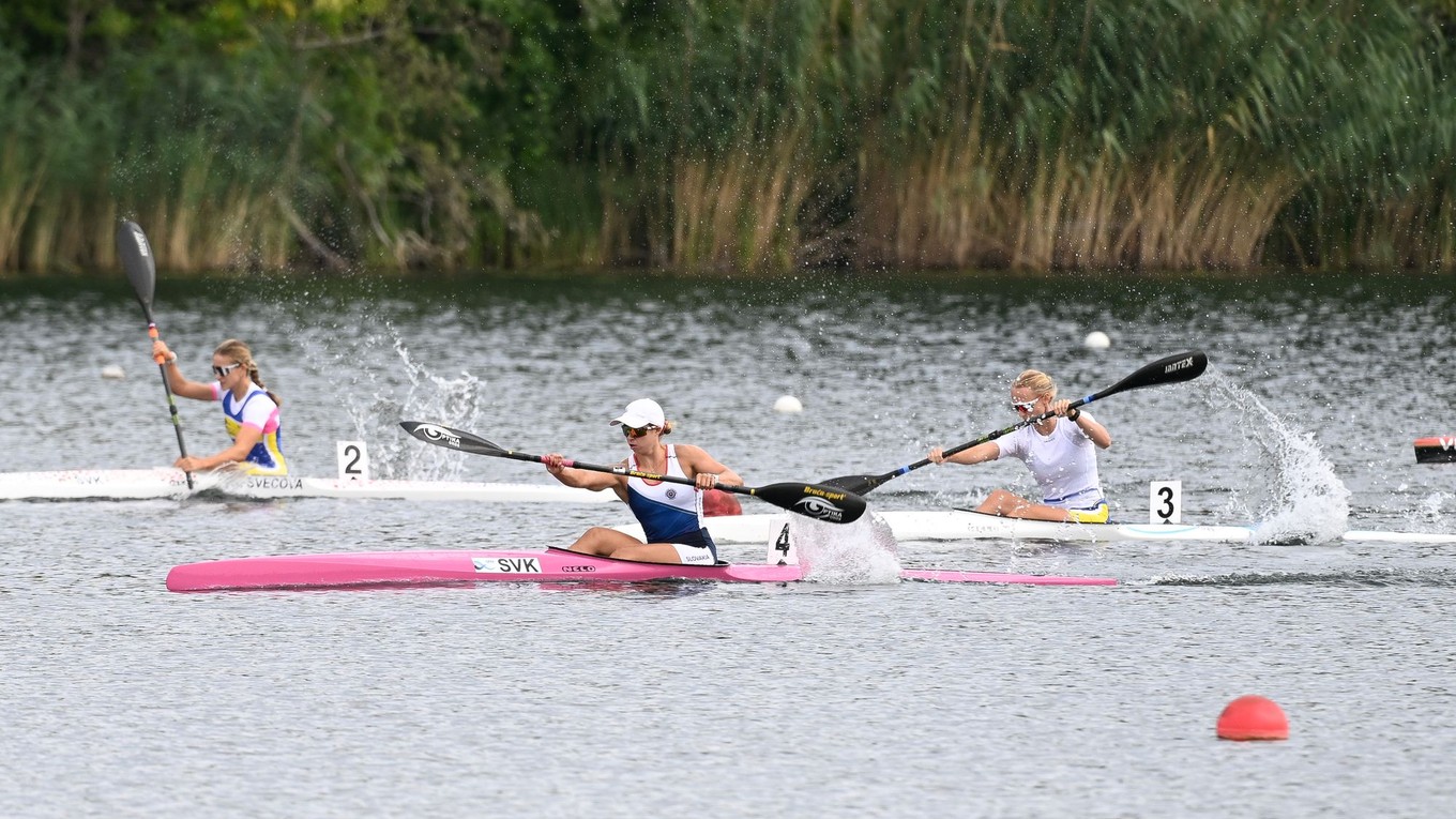 Na archívnej snímke v popredí Bianka Sidová (ŠKP).