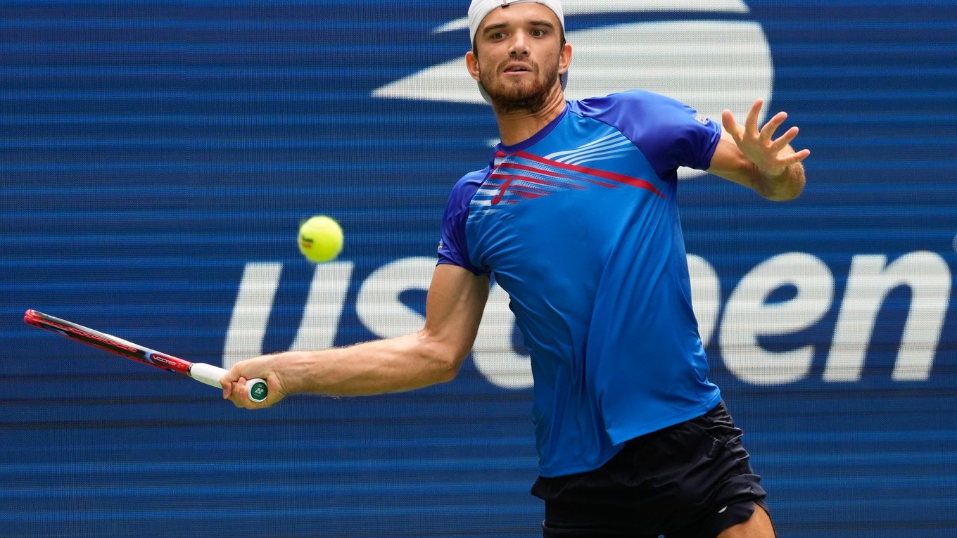 Tenis Macháčovi sa na turnaji ATP Tokio darí, postúpil do semifinále