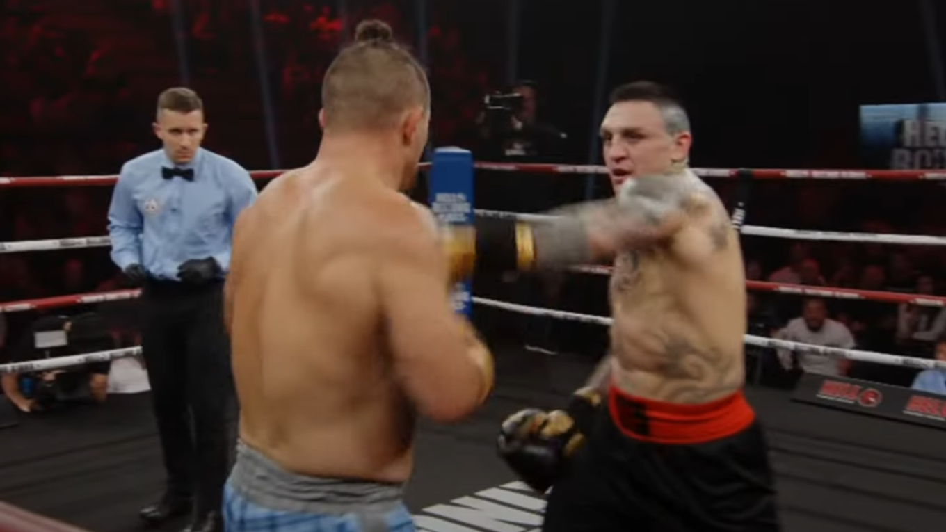 Boráros v ringu na akcii HELL Boxing Kings.