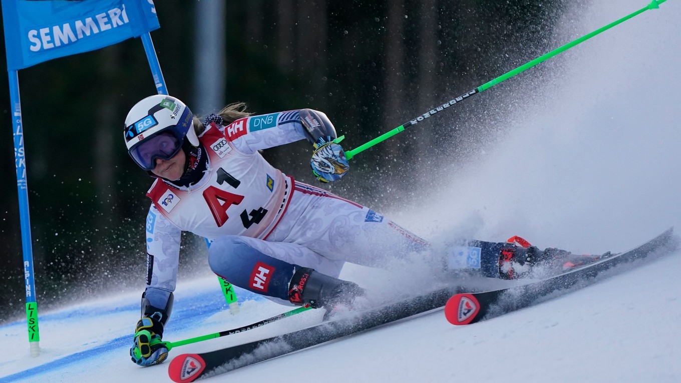 ONLINE: Obrovský slalom žien v stredisku Kranjska Gora 2024 dnes LIVE - 1. kolo.