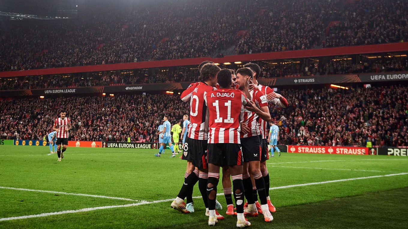 Futbalisti Athletic Bilbao na štadióne San Mames.