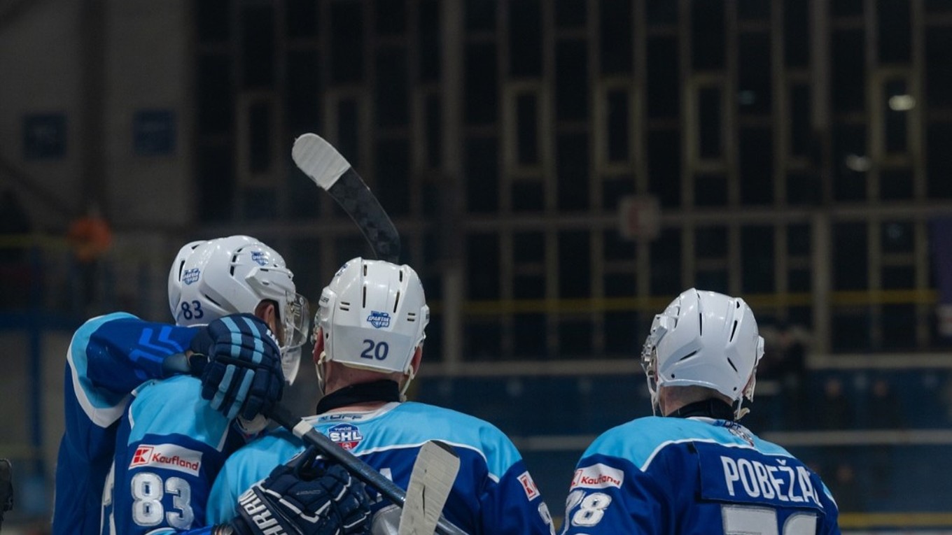 Gólová radosť hokejistov HK Spartak Dubnica.