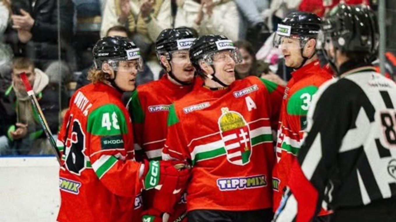 Maďarskí hokejisti v príprave na MS v hokeji 2025.