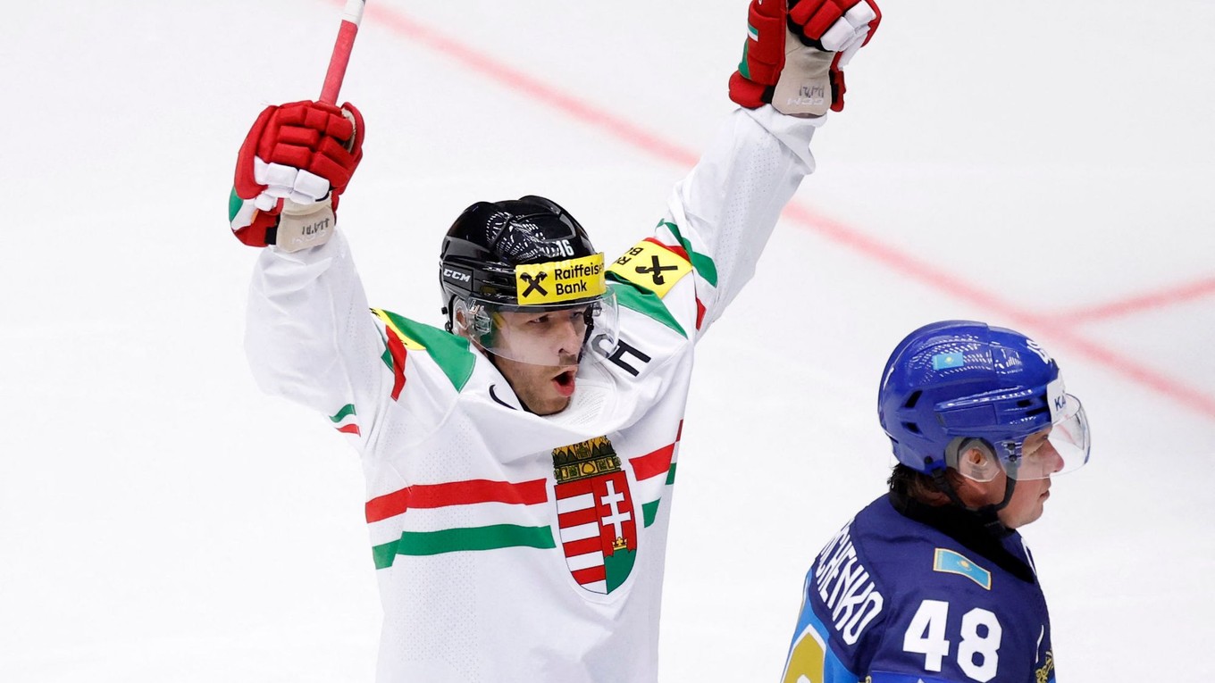 Radosť Jánosa Háriho v zápase Maďarsko - Kazachstan na MS v hokeji 2025.