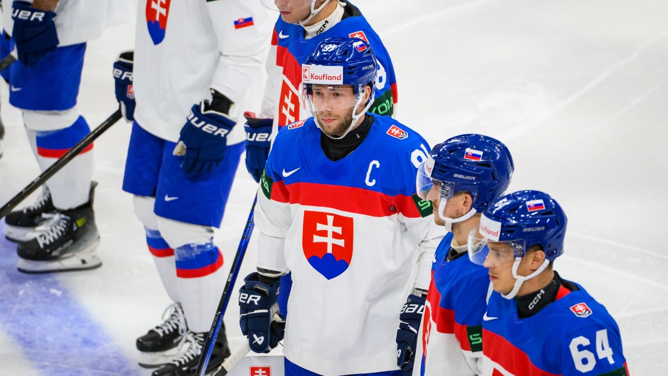 Kapitán slovenského výberu Matúš Sukeľ počas MS v hokeji 2025. 