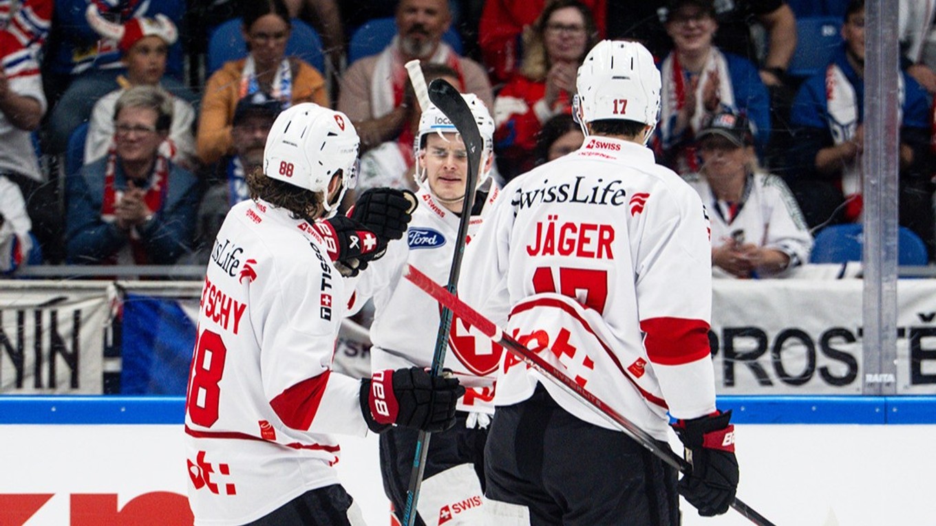 Švajčiarski hokejisti na turnaji České hokejové hry 2025.