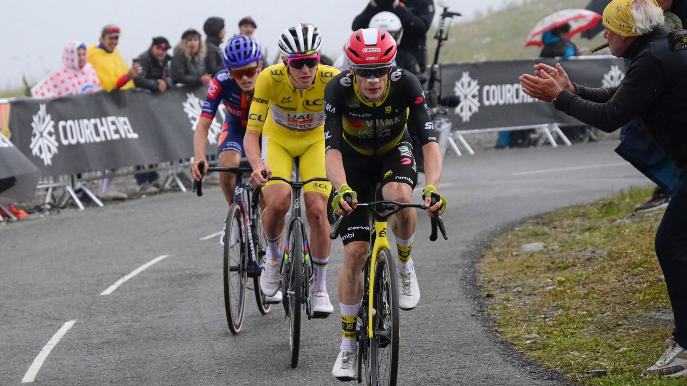 Jonas Vingegaard a Tadej Pogačar počas Tour de France. 