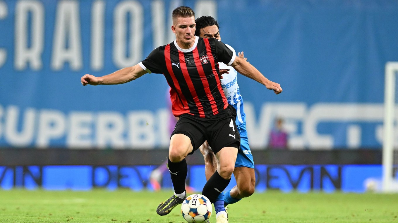 Fotka zo zápasu FC Universitatea Craiova - FC Spartak Trnava.