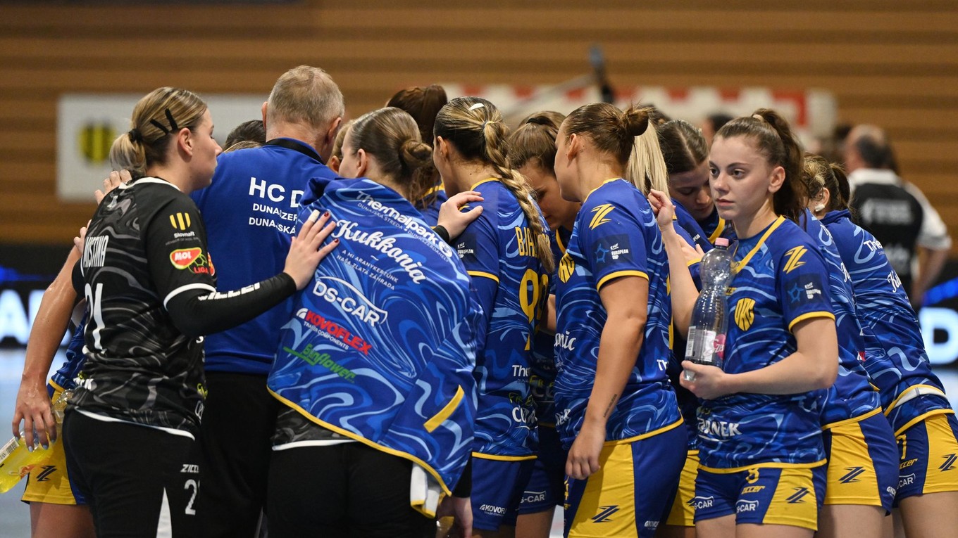 Hráčky DAC počas zápasu.