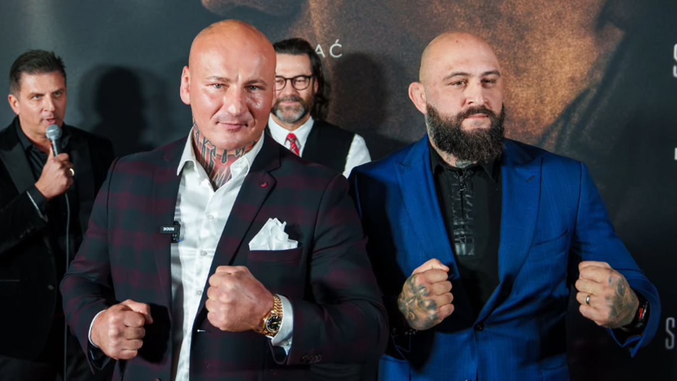 Szpilka (vľavo) a Martínek pred zápasom.