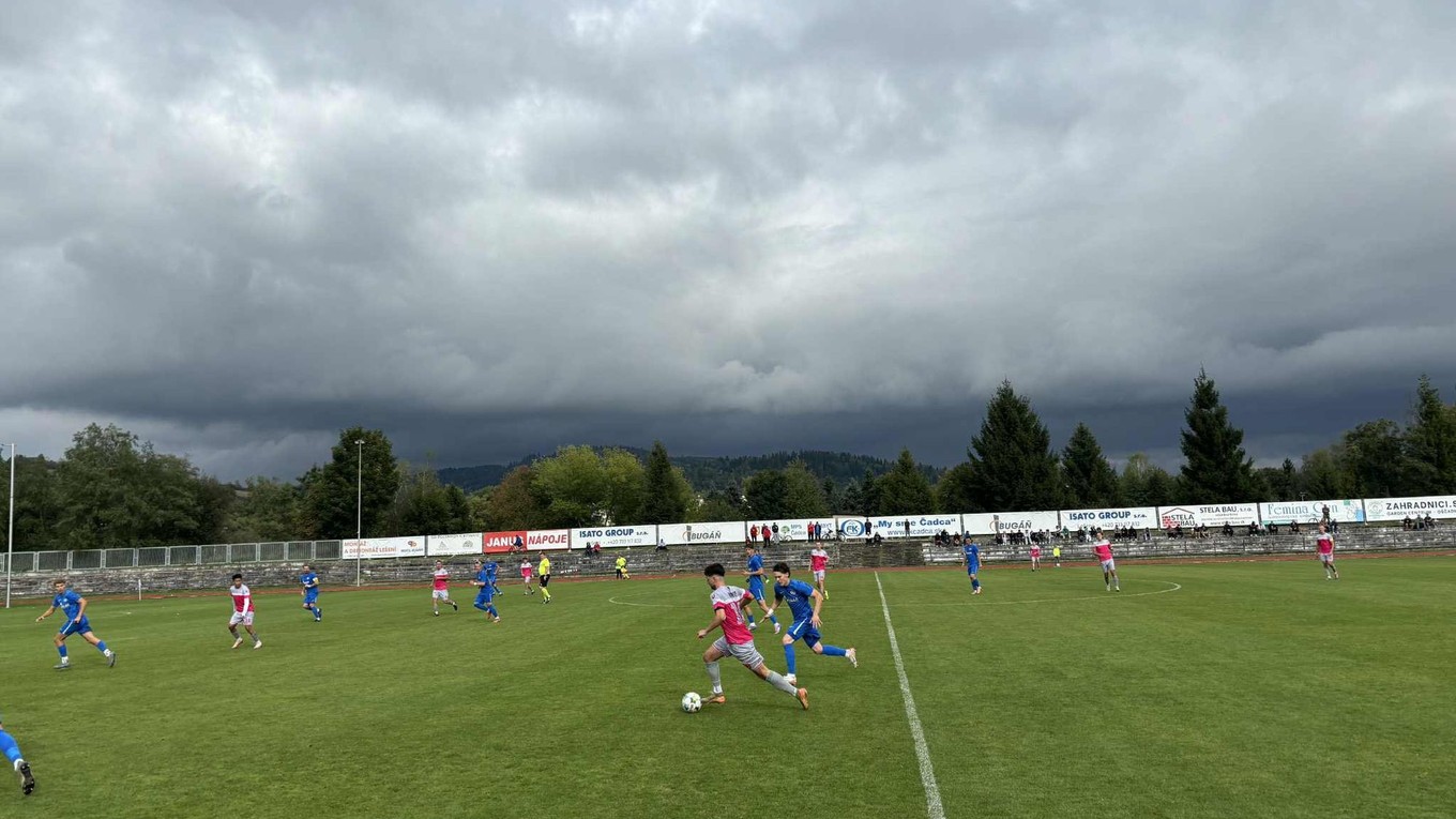 Momentka zo zápasu Čadca - Makov.