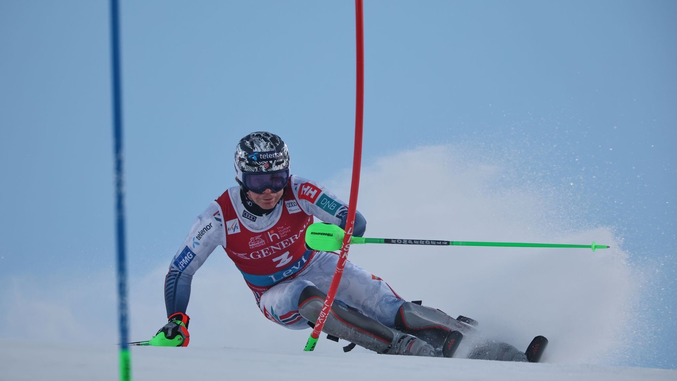 ONLINE: 2. kolo slalomu mužov dnes v Levi