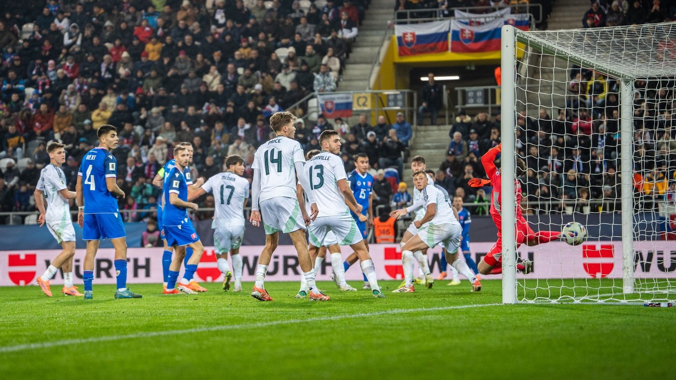 Druhý neuznaný gól Slovenska v zápase so Severným Írskom.