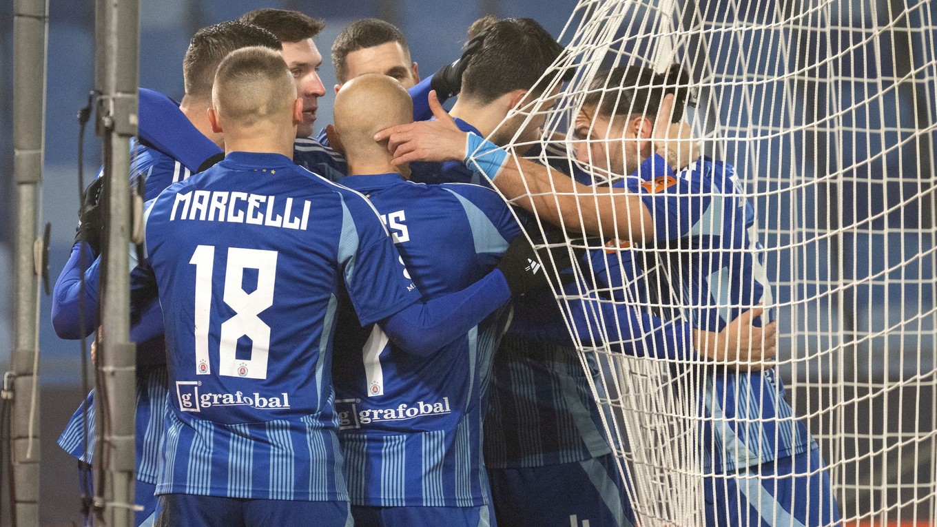 Na snímke futbalisti Slovana.