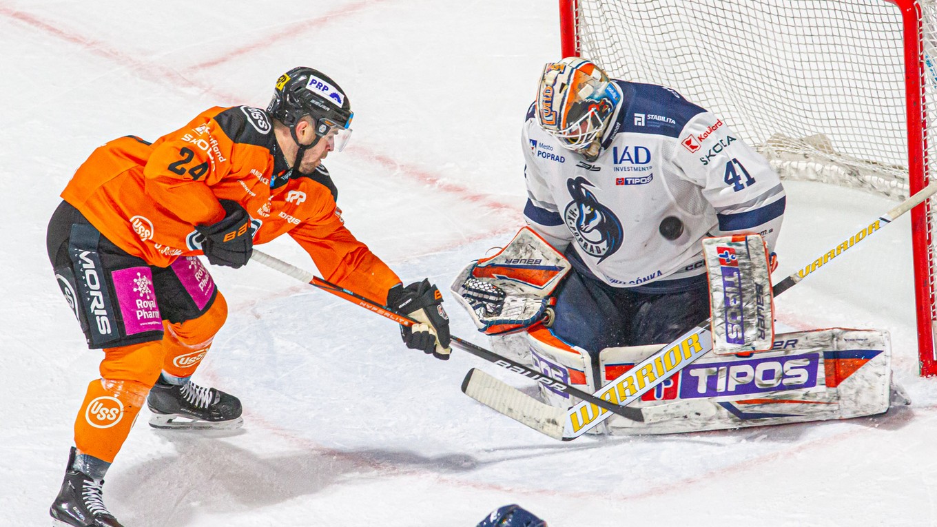 Momentka zo zápasu Košice - Poprad.