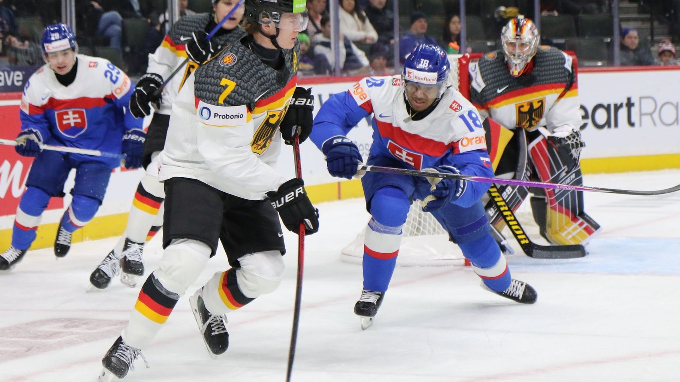 Fotka zo zápasu Slovensko - Nemecko na MS v hokeji hráčov do 20 rokov 2026.
