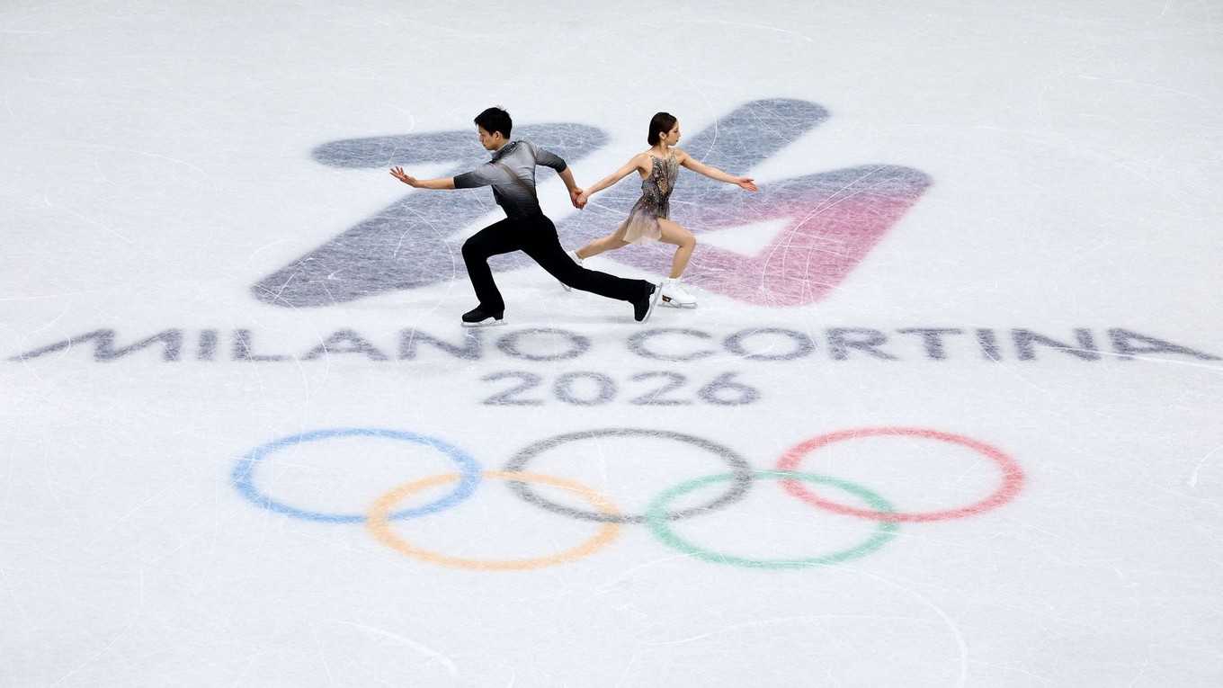 Riku Miurová a Rjuiči Kihara počas voľnej jazdy na ZOH v Miláne.